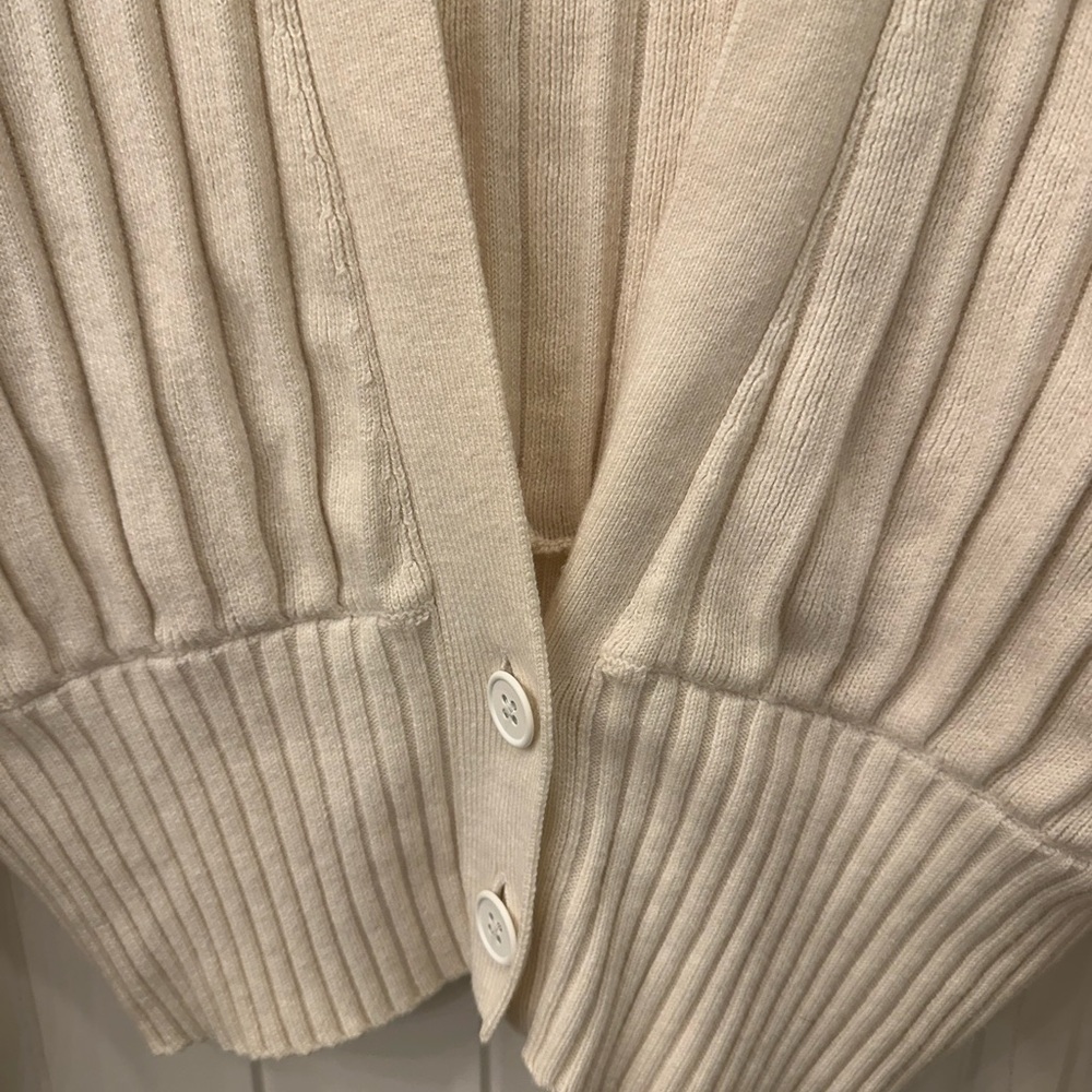 Aritzia Wilfred Thais Plunge Button Ribbed Cardigan - Picture 4 of 6